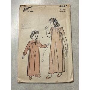 Vintage‎ 1940's Advance Pattern #3231 Girls Nightgown Size 4 HTF RARE